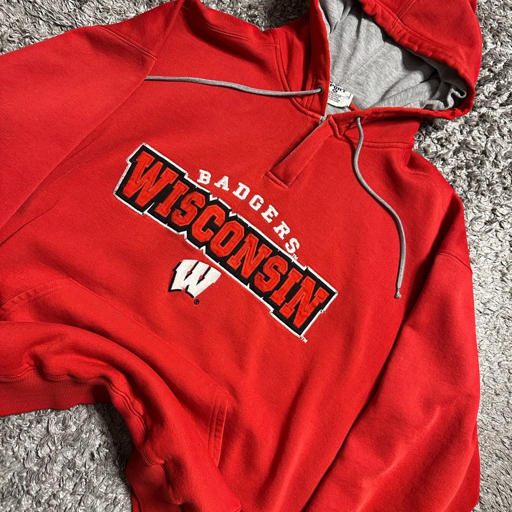 2000s LEE SPORT Wisconsin University Hoodie
